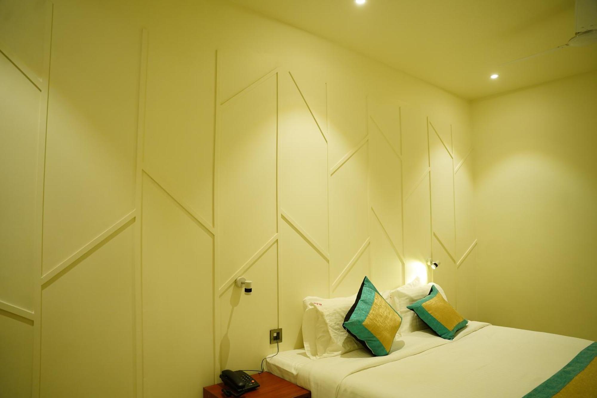 Hotel Sai Krishna Shirdi Zewnętrze zdjęcie